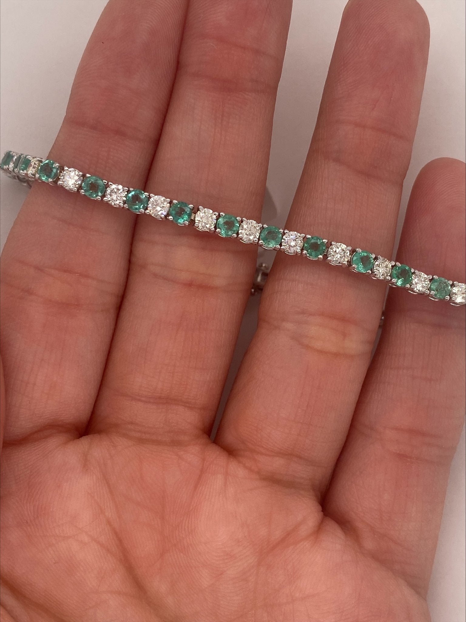 6.90 Carat Diamond and Emerald Bracelet G SI 14K White Gold 7 inch