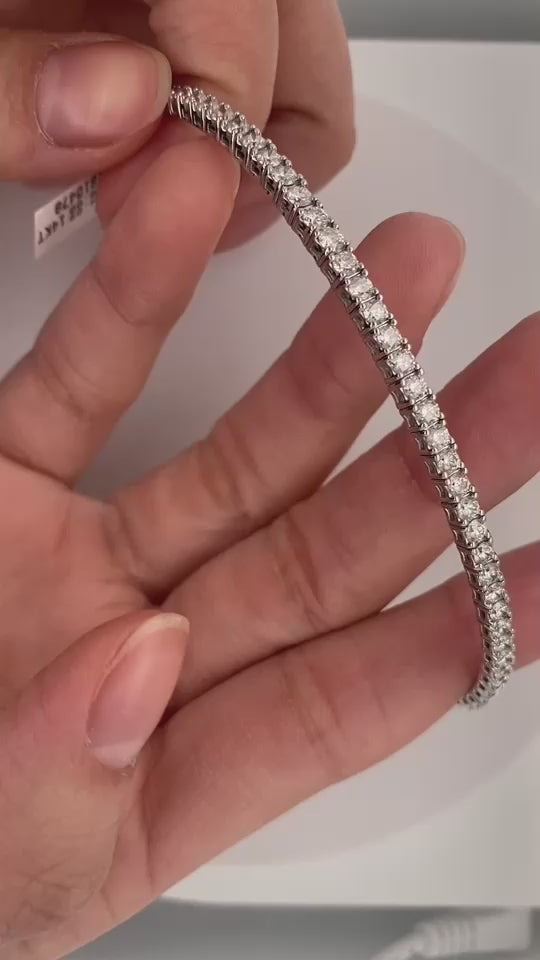 Find Your Signature Diamond Bracelet at Davizi Jewels | New York